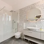 Luxury L'avenue 2 بيت ضيافة سبليت