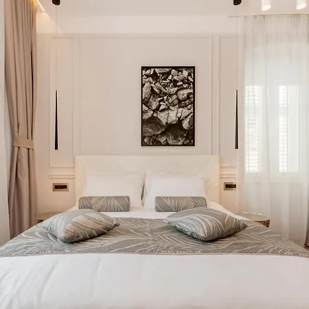 Luxury L'avenue 2 Pensionat 4*