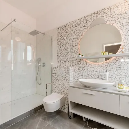 Luxury L'avenue 2 Gæstehus Split