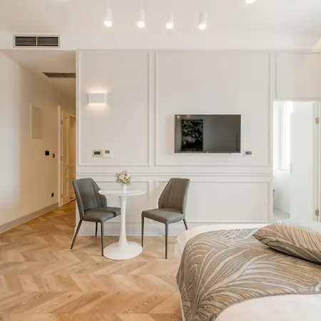 Pensionat Luxury L'avenue 2 Split