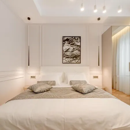 Luxury L'avenue 2 Pensionat 4*