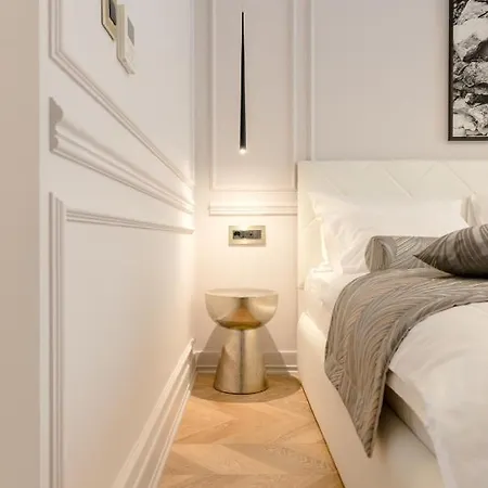 Luxury L'avenue 2 سبليت