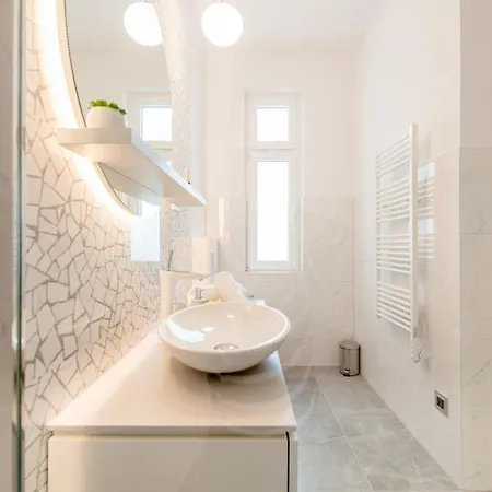 Luxury L'avenue 2 Pensionat