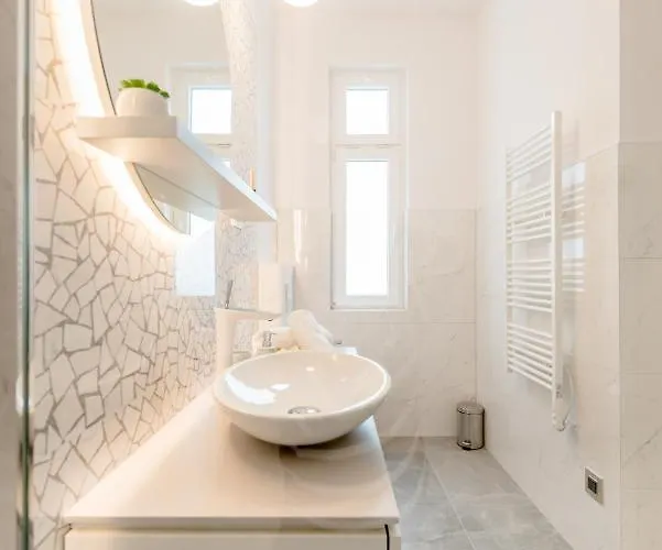 Luxury L'avenue 2 Penzion
